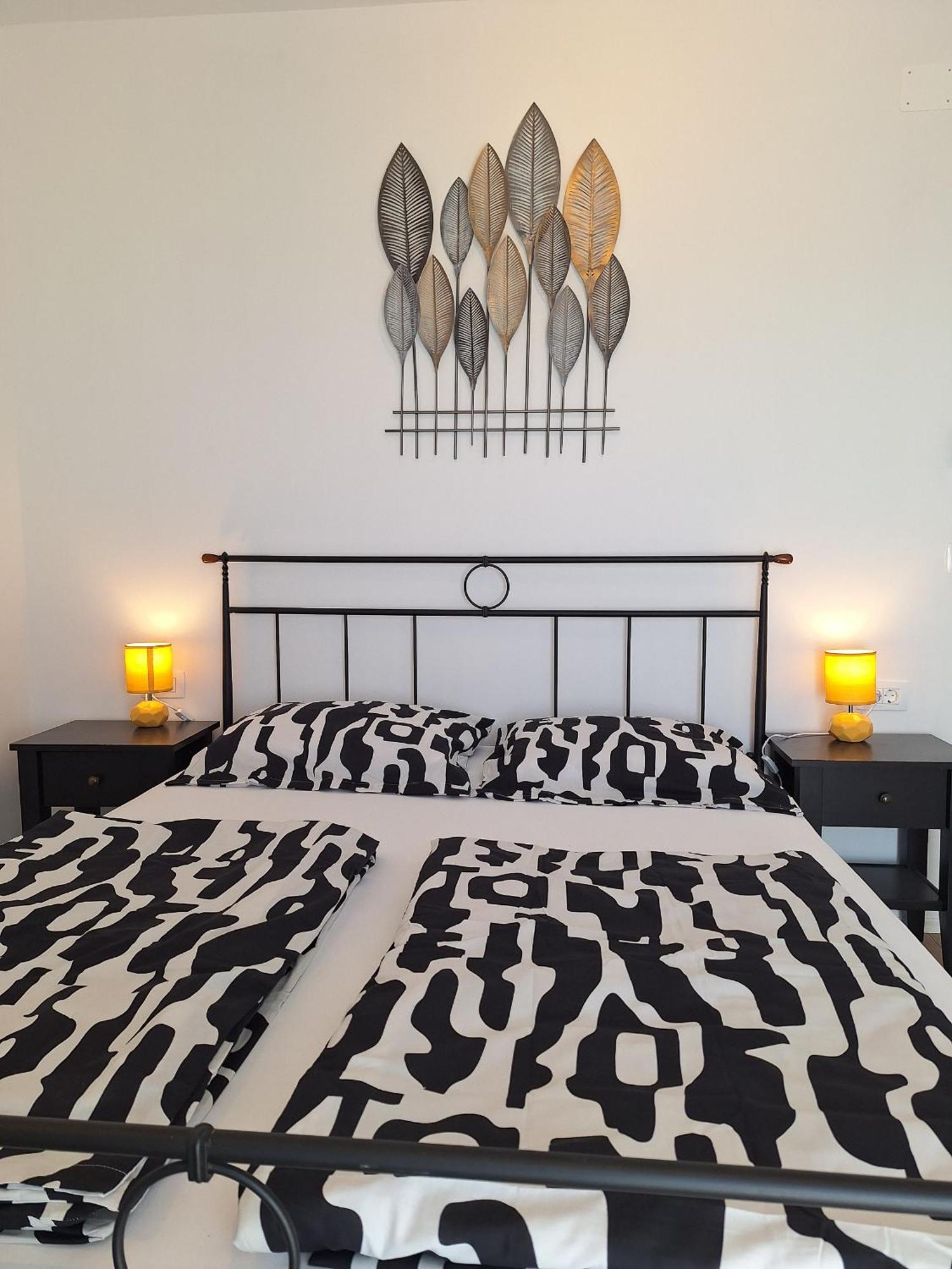 Apartments Pin มลินี ภายนอก รูปภาพ